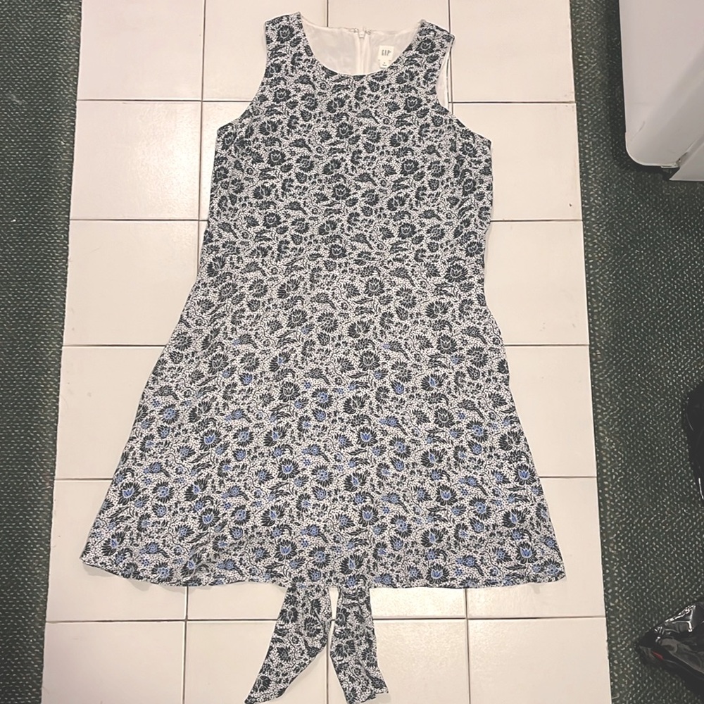 Women’s Blue and black floral dress from gap